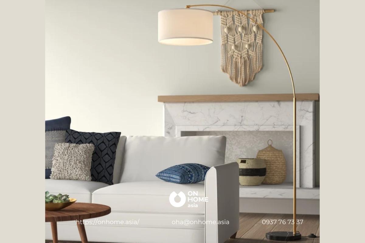 Đèn cây đọc sách trang trí phòng khách&nbsp;