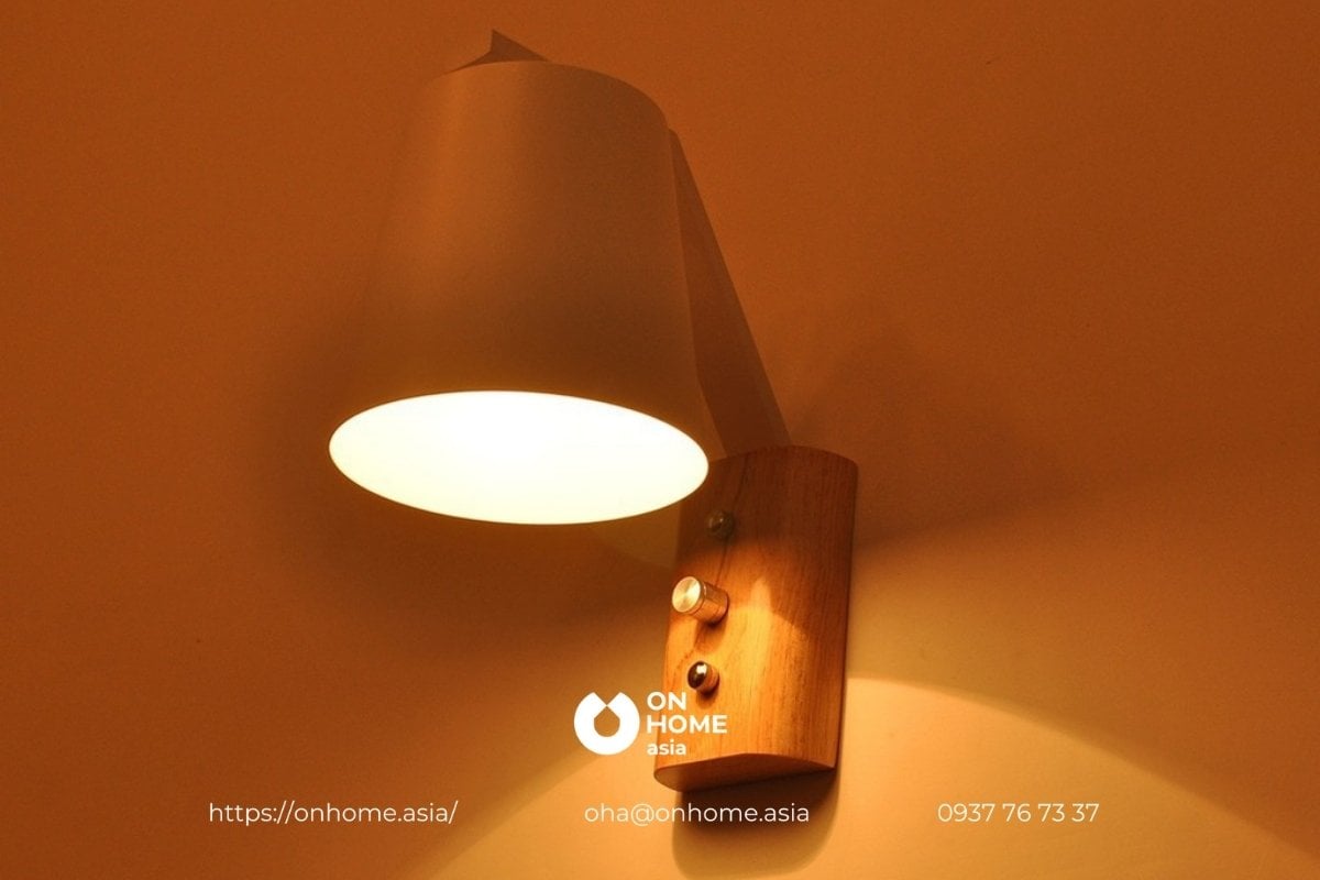 Đèn dạng cây trang trí phòng ngủ đơn giản loại một bóng dài