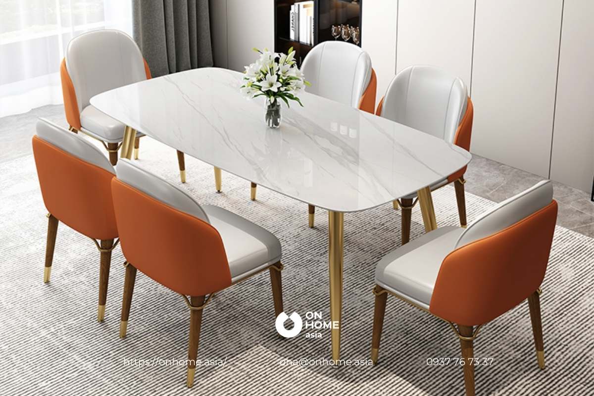 ban-an (19)Bàn ăn mặt đá chân kim loại ánh kim cao cấp