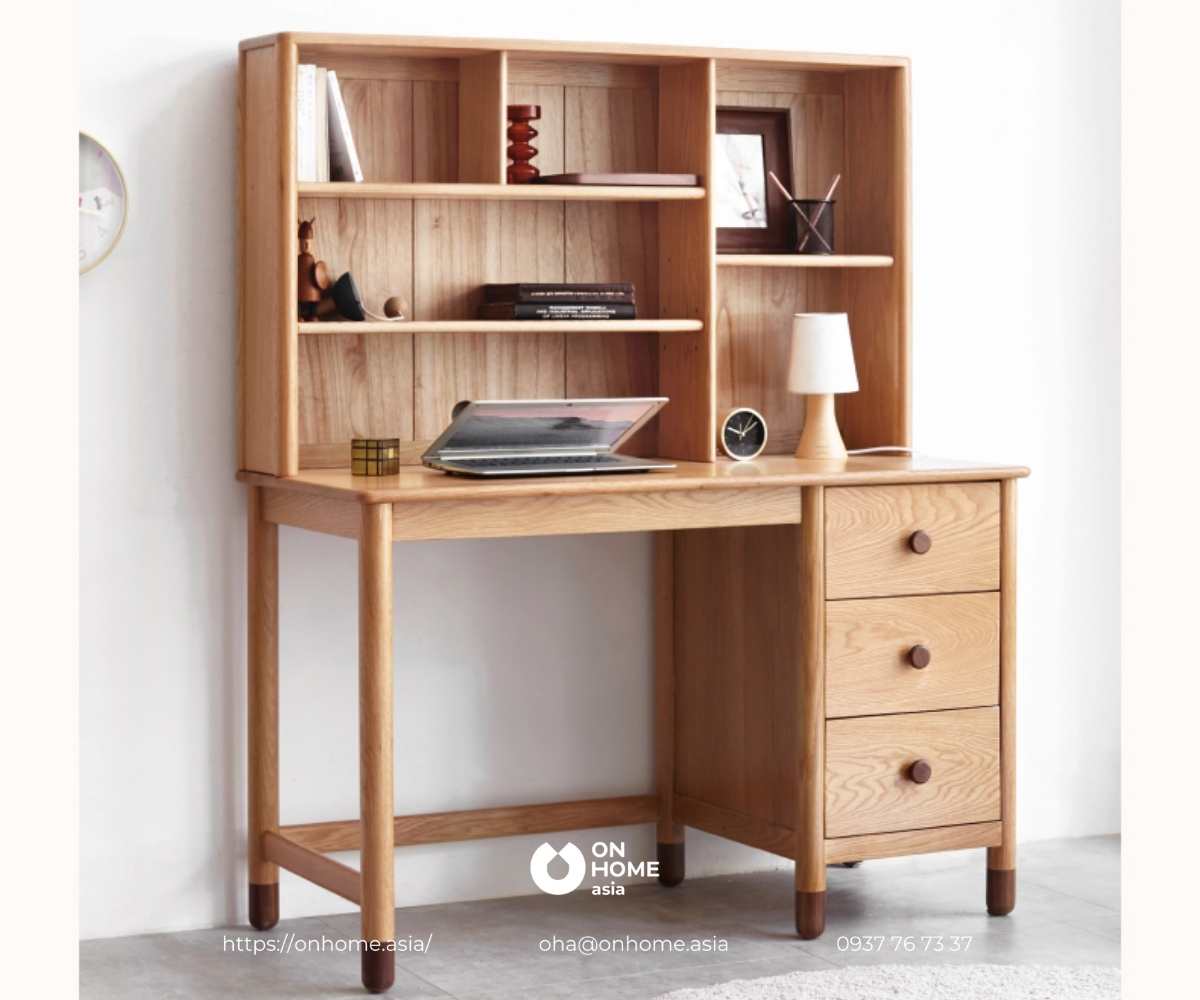 Bàn học dành cho bé trai bằng gỗ