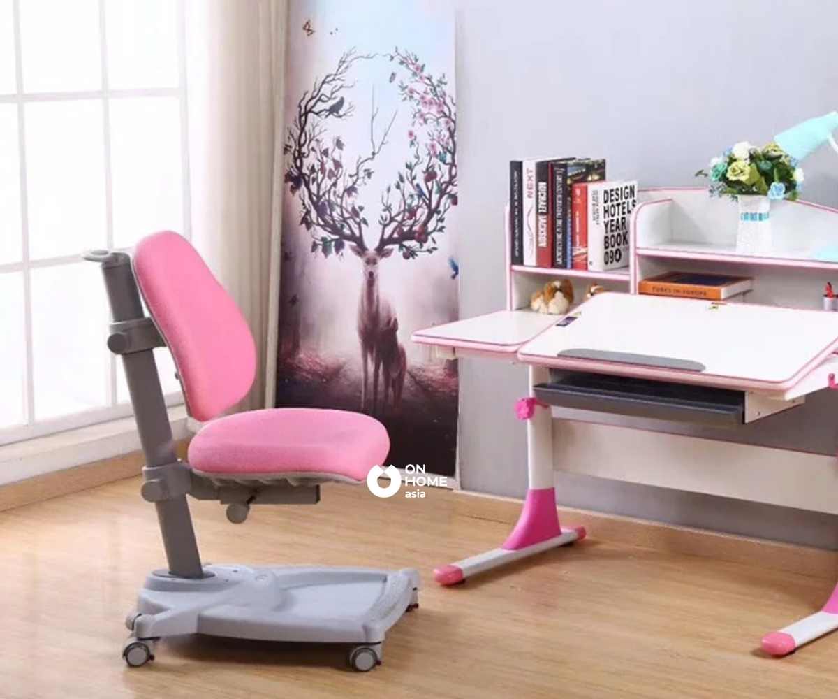 Bàn học thông minh được phân phối tại nhiều đơn vị