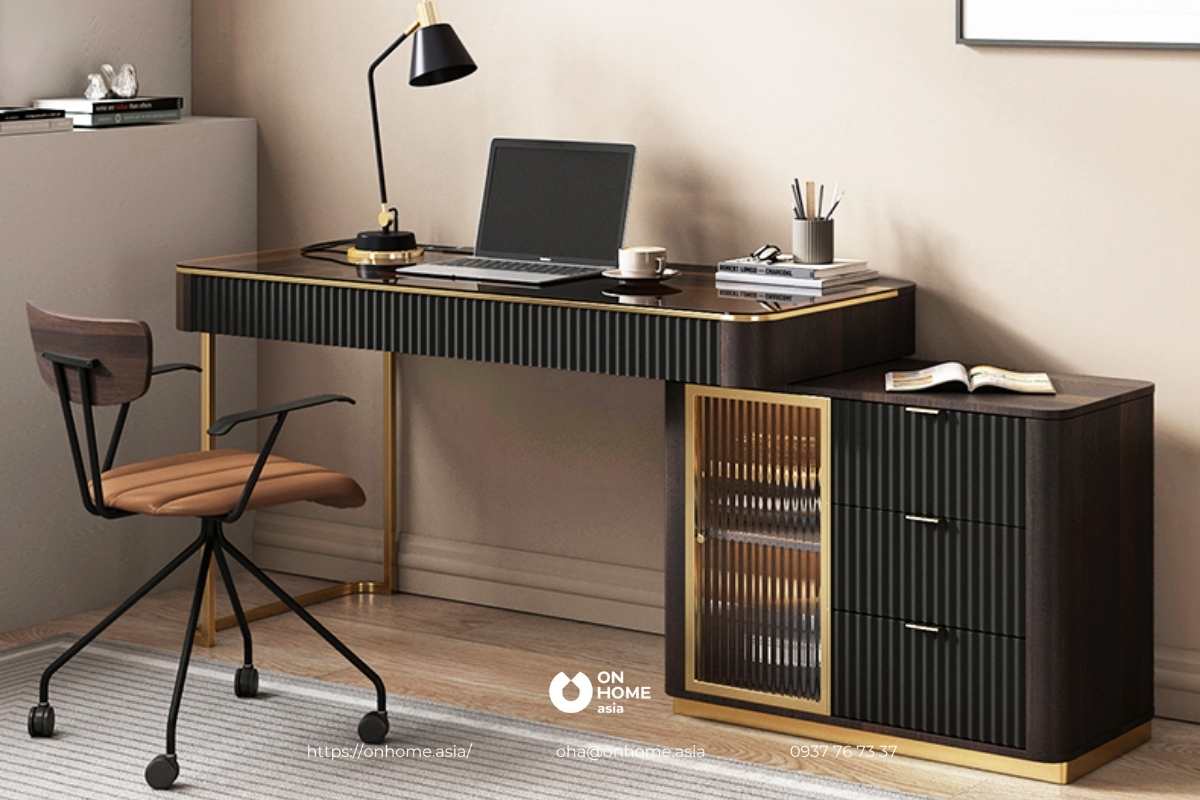 Bàn làm việc gấp gọn chất liệu kim loại