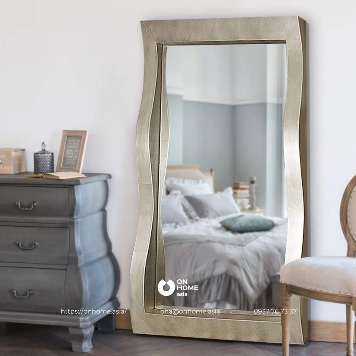 Gương đứng dựa tường phong cách Bắc Âu cao cấp