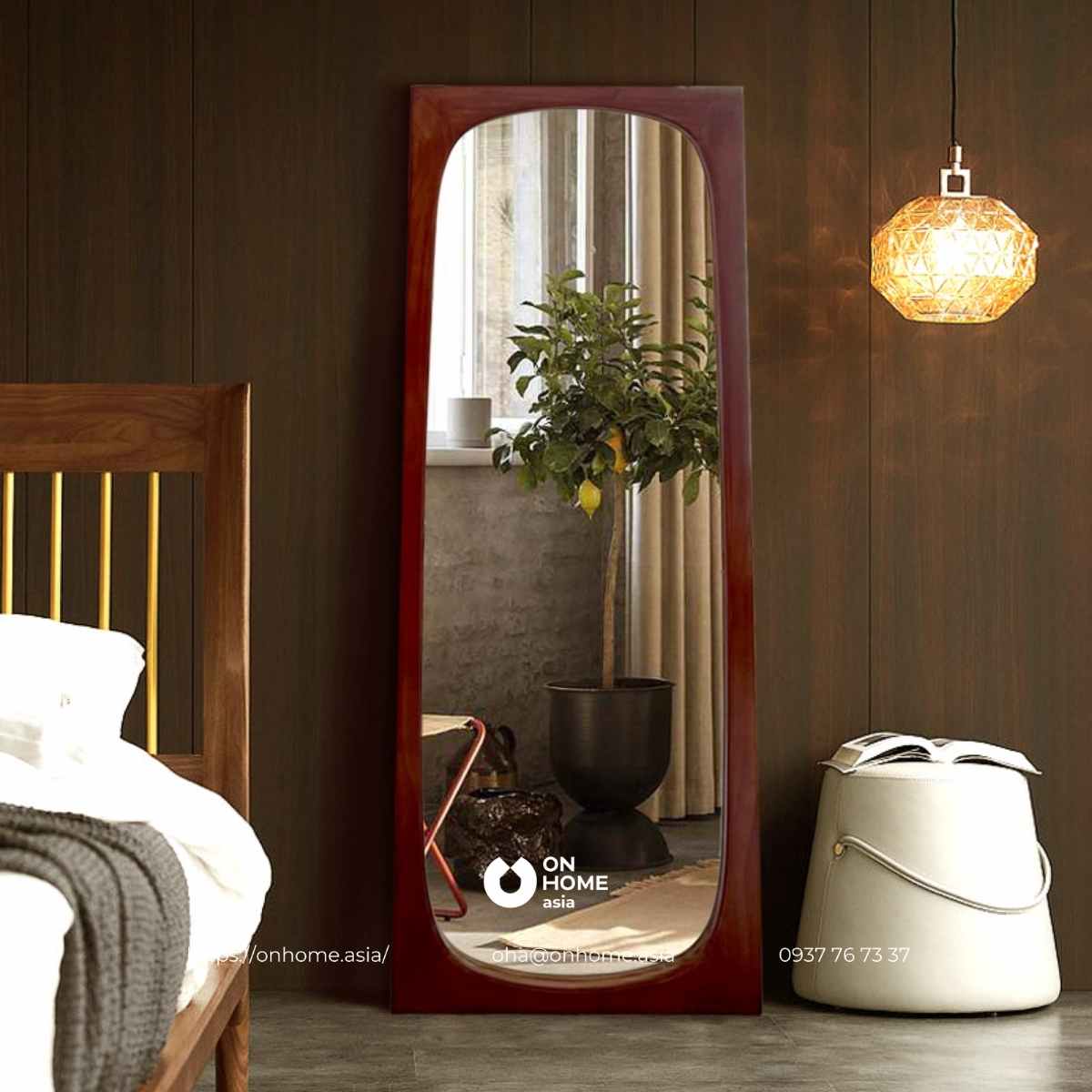 Gương phòng ngủ khung gỗ cao cấp
