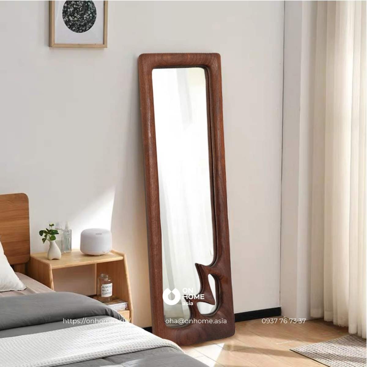 Gương soi toàn thân khung gỗ Óc Chó đẹp