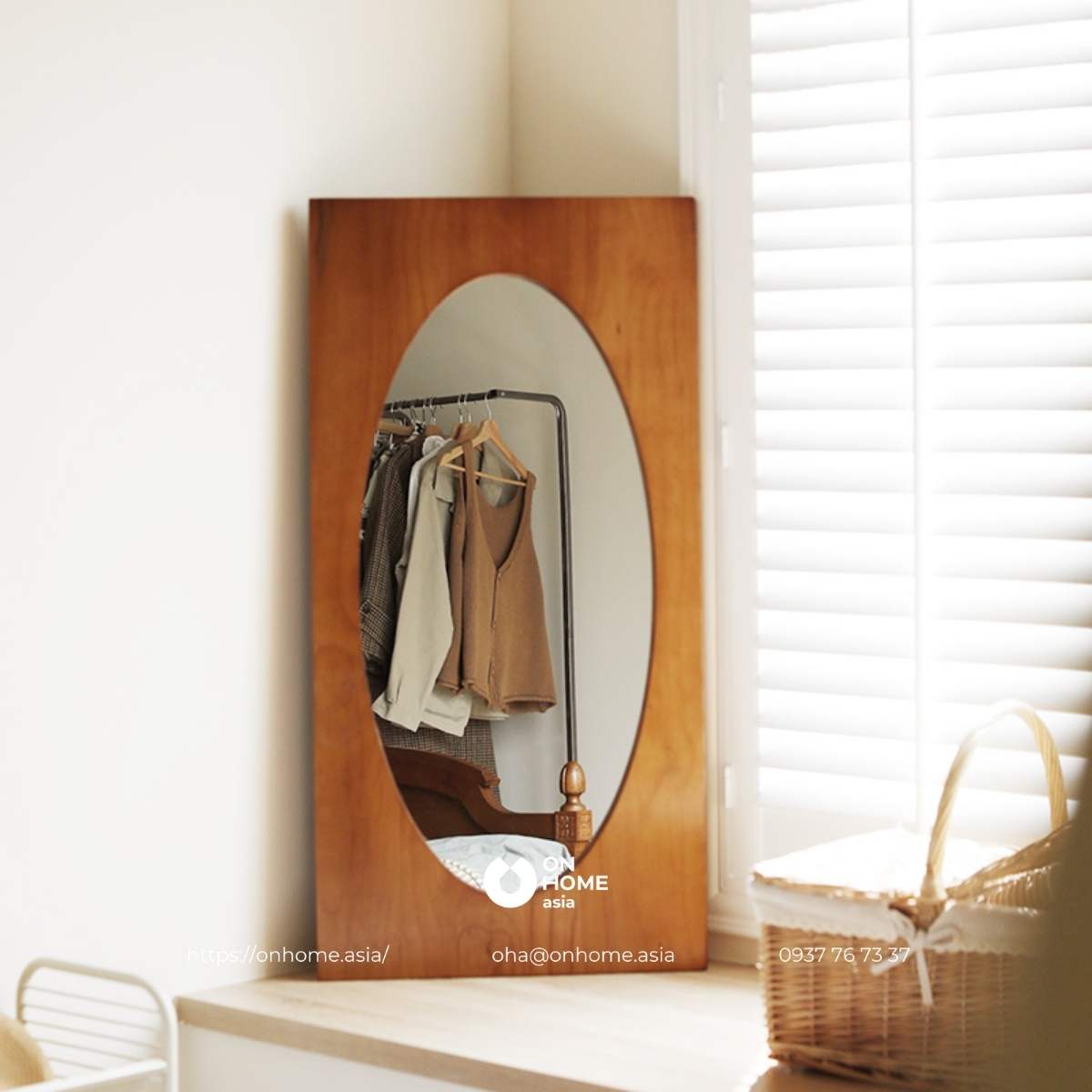 Gương bàn trang điểm soi toàn thân khung gỗ