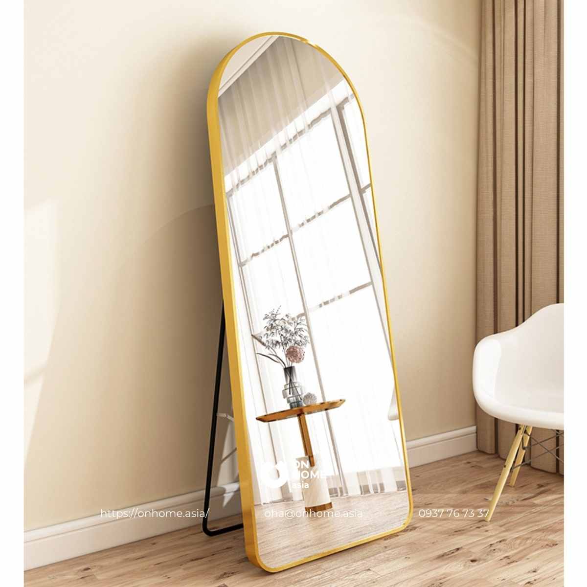 Gương đứng có chân viền kim loại cao cấp