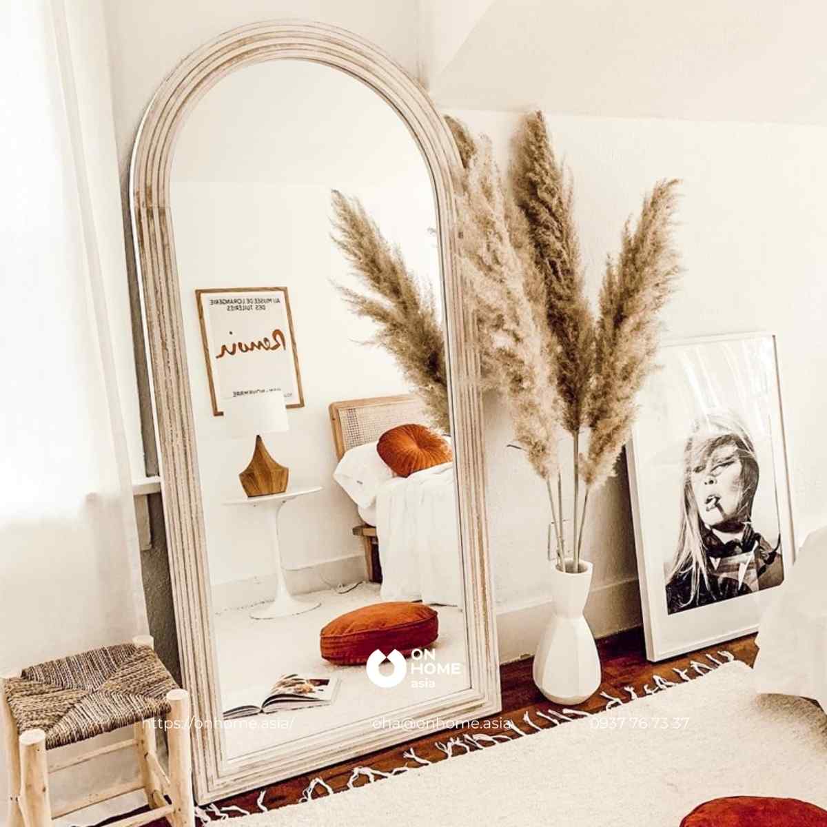 Gương trang trí phòng ngủ đẹp