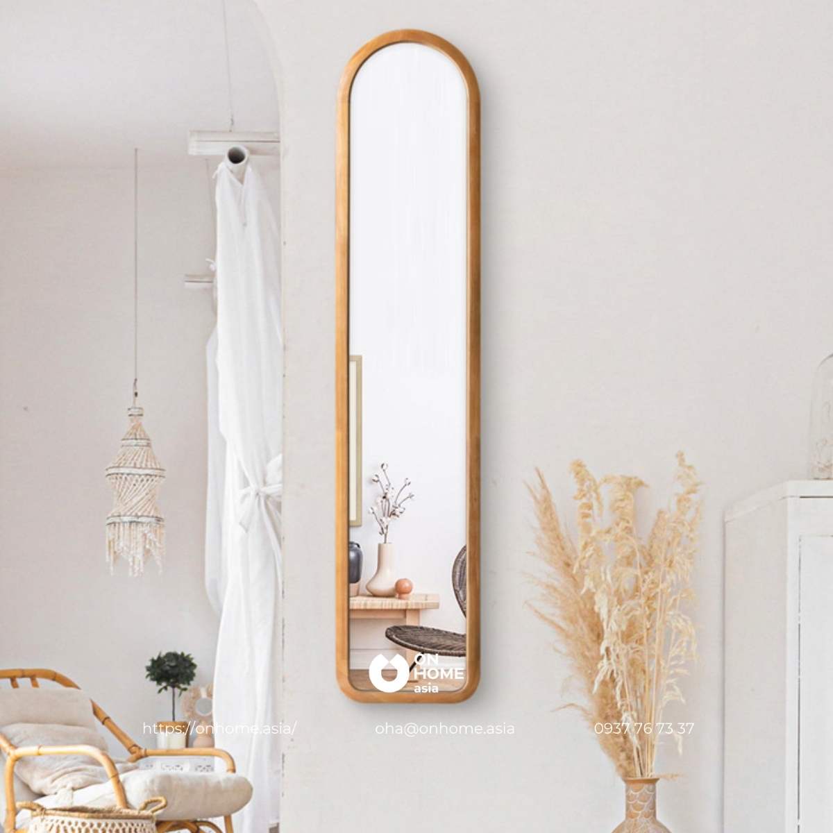 Gương treo tường soi toàn thân khung gỗ&nbsp;