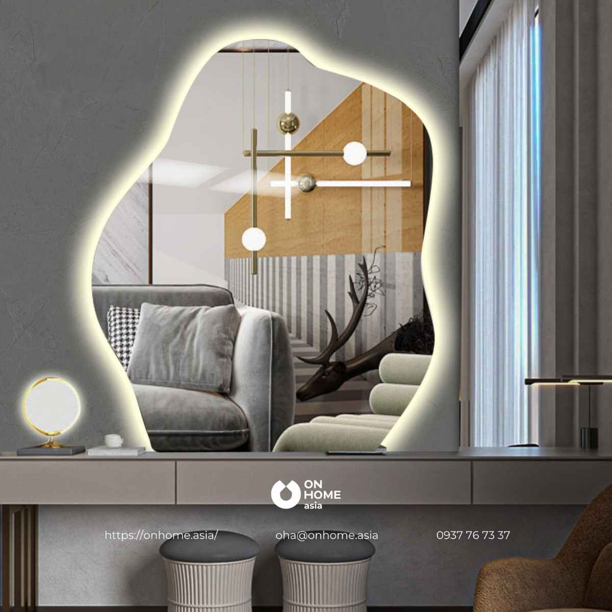 Gương soi toàn thân có đèn để trên bàn trang điểm