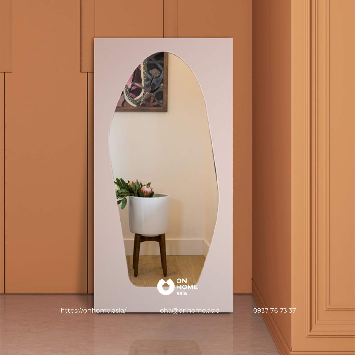 Gương đứng soi toàn thân màu hồng nữ tính