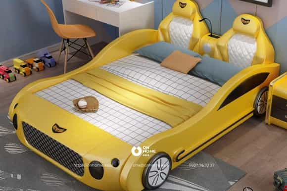Giường cho bé trai hình ô tô