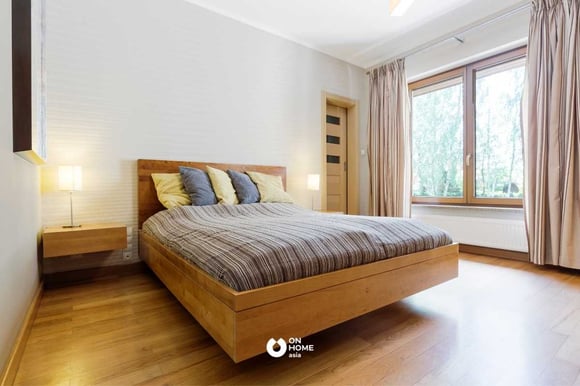Giường ngủ 1m8 bằng loại gỗ công nghiệp hiện đại