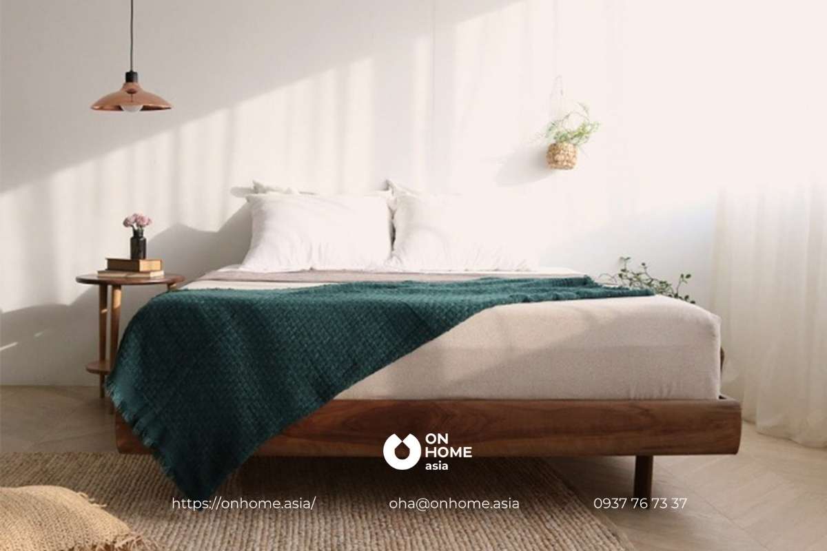 Giường ngủ không đầu bằng gỗ Óc Chó đơn giản