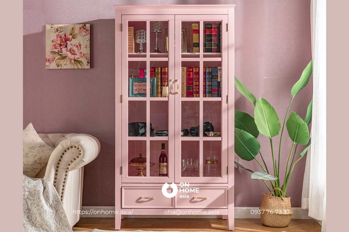 Tủ sách màu hồng ấn tượng