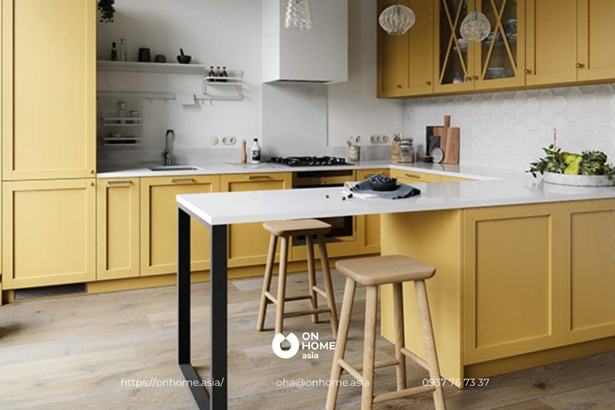 Nội thất phòng bếp với màu vàng nâu