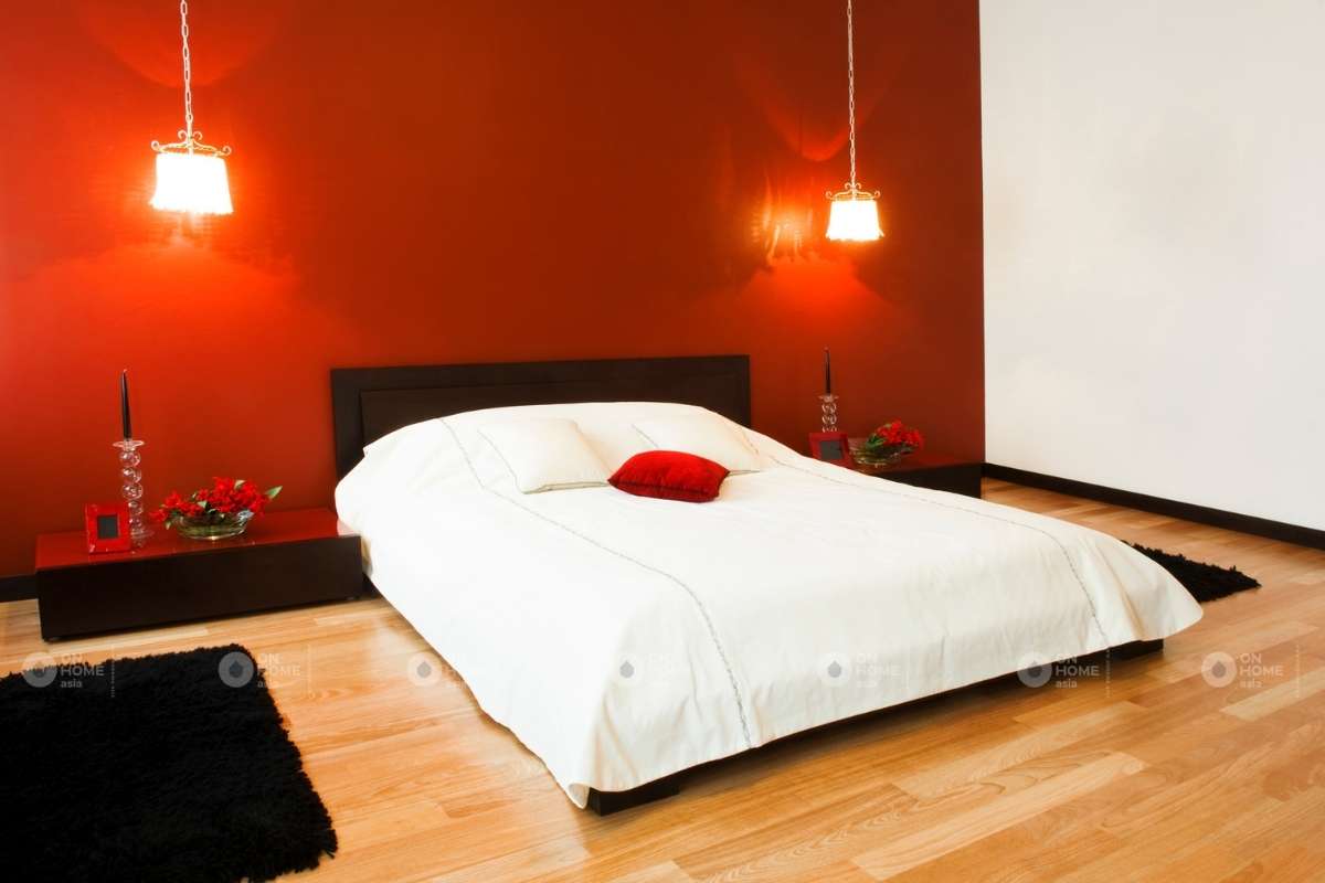 Tường phòng ngủ màu đỏ ấn tượng