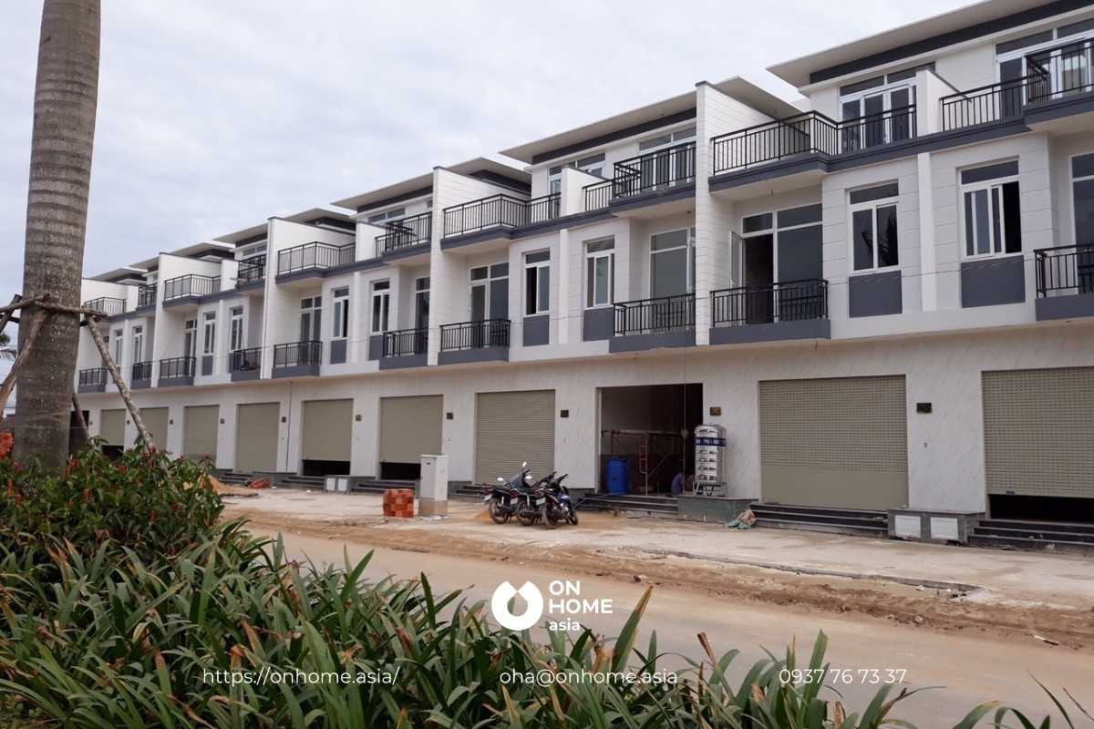 Nhược điểm của các dự án nhà phố đó chính là không có cửa sổ bên hông nhà