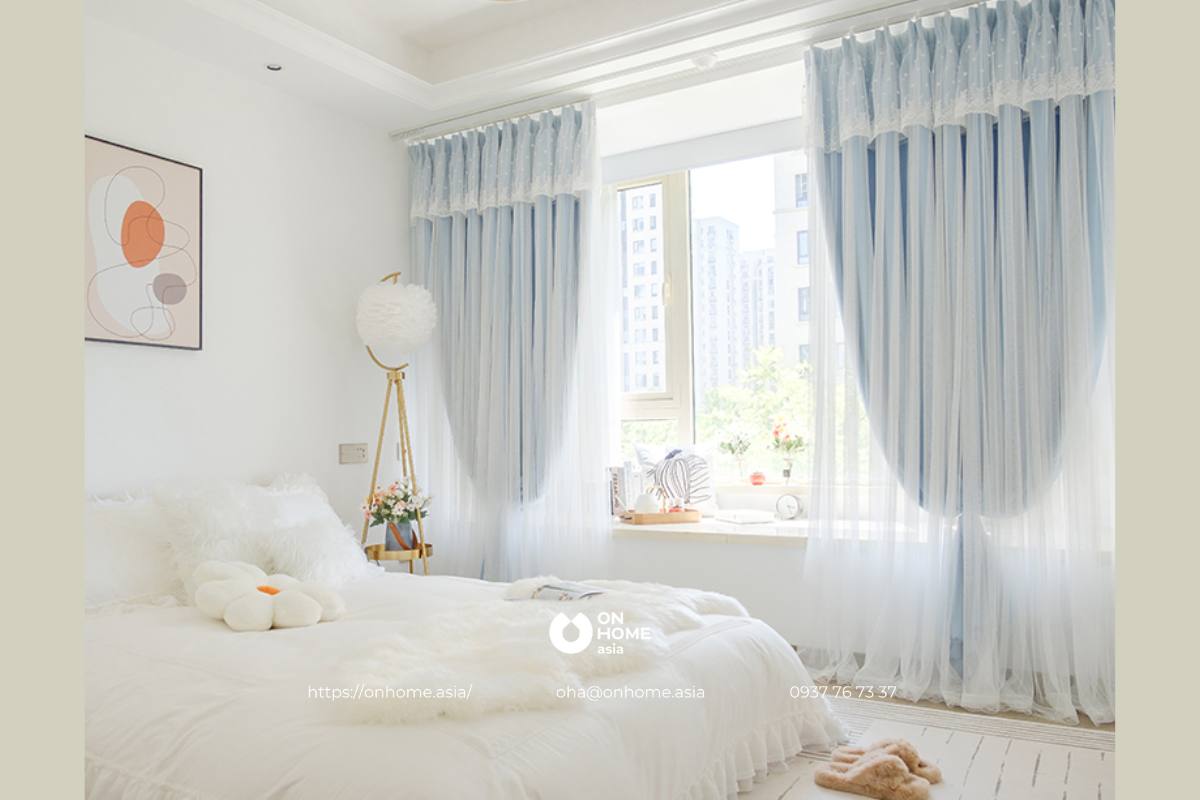 Rèm voan cửa sổ phòng ngủ màu xanh đẹp