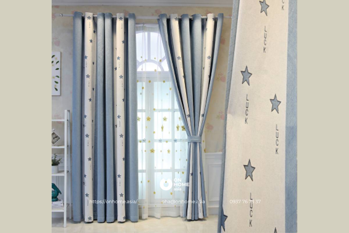 Rèm cửa phòng ngủ bé trai màu xanh dễ thương