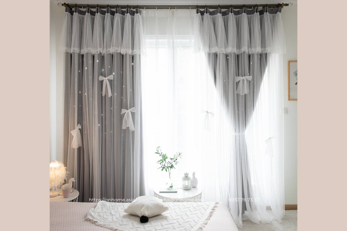 Rèm cửa sổ phòng ngủ bé gái đẹp