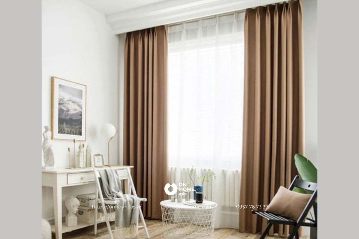 Rèm cửa màu nâu trang trí phòng ngủ đẹp
