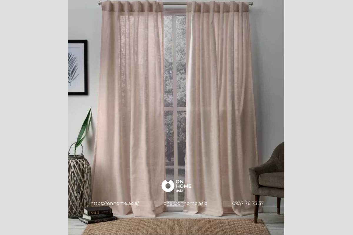 Rèm cửa đẹp phòng khách màu hồng