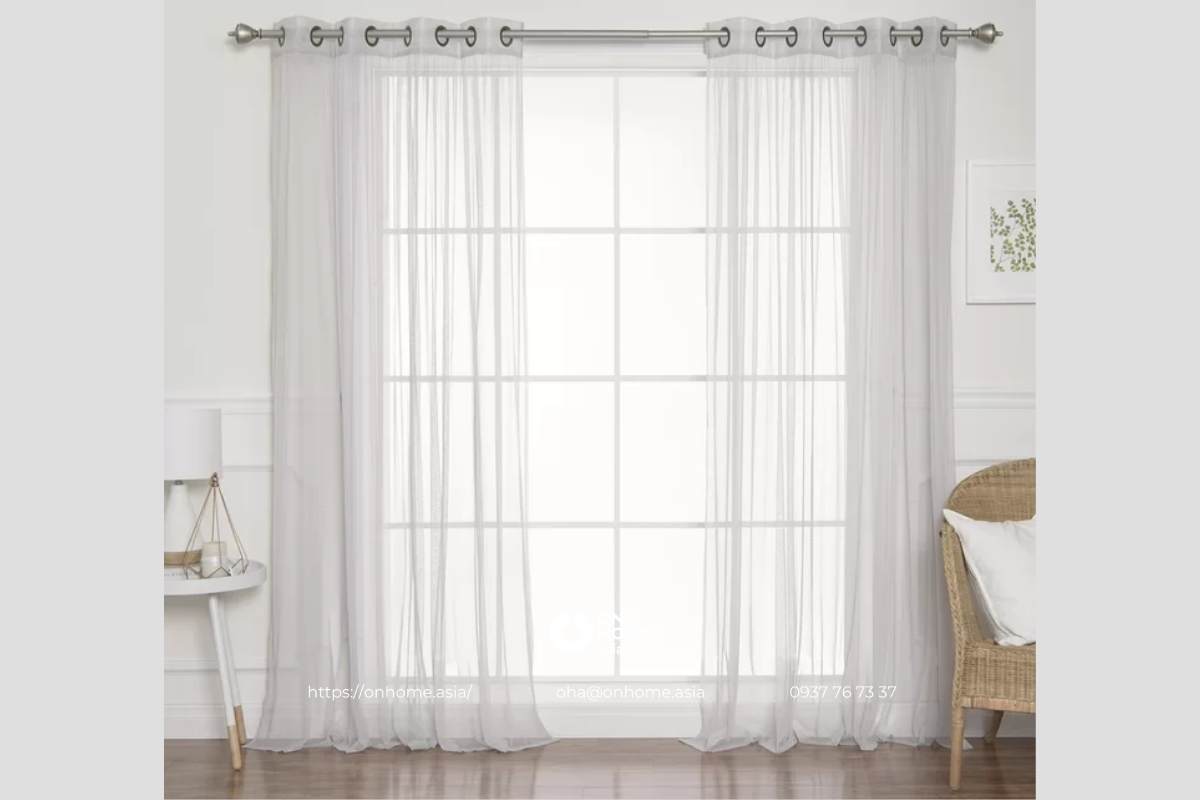 Rèm vải voan phòng khách màu trắng&nbsp;