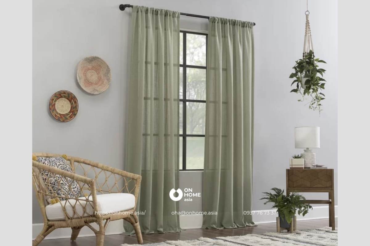 Rèm màu xanh lá trang trí phòng khách