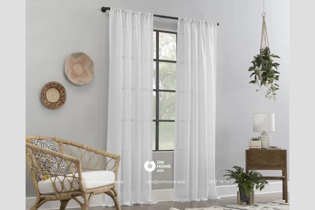 Rèm cửa sổ phòng khách&nbsp;màu trắng mỏng