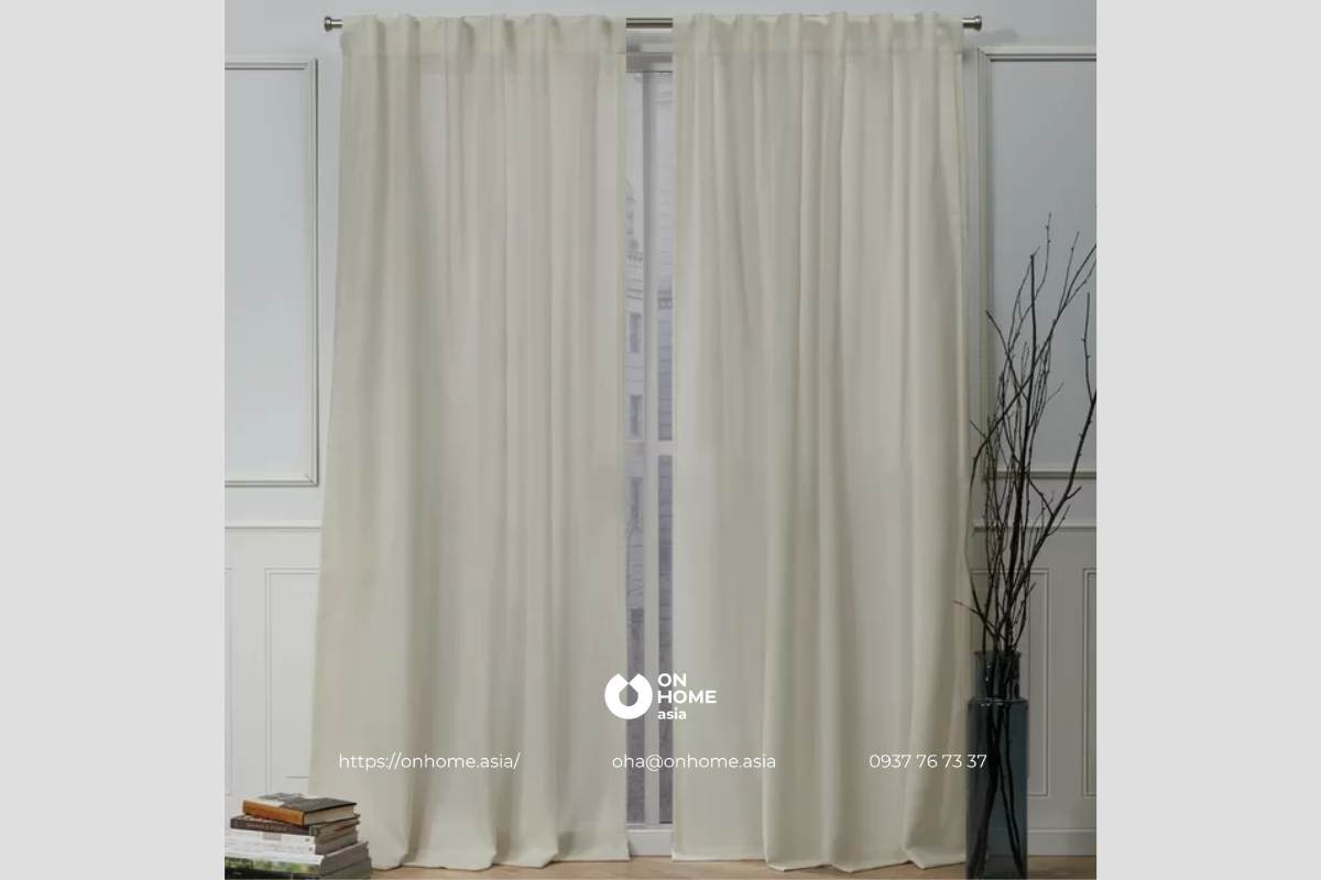 Rèm cửa chống nắng màu trắng