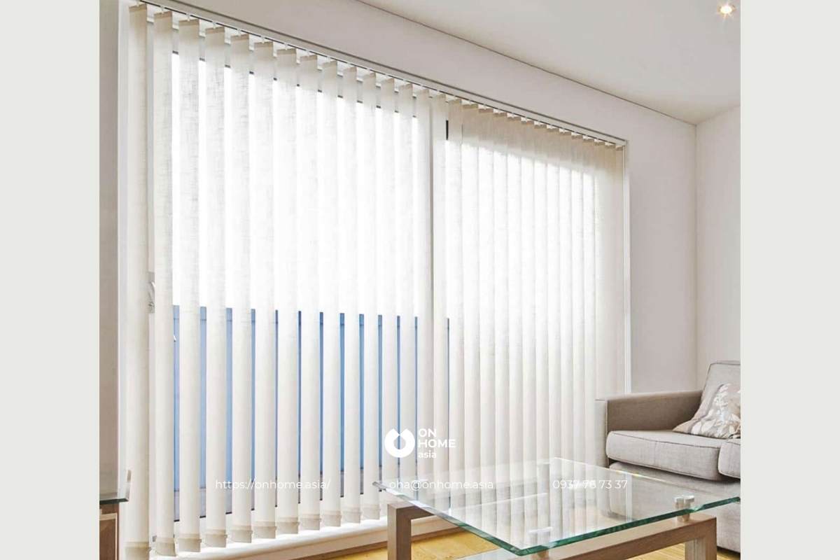 Rèm lá phòng khách đơn giản mà đẹp