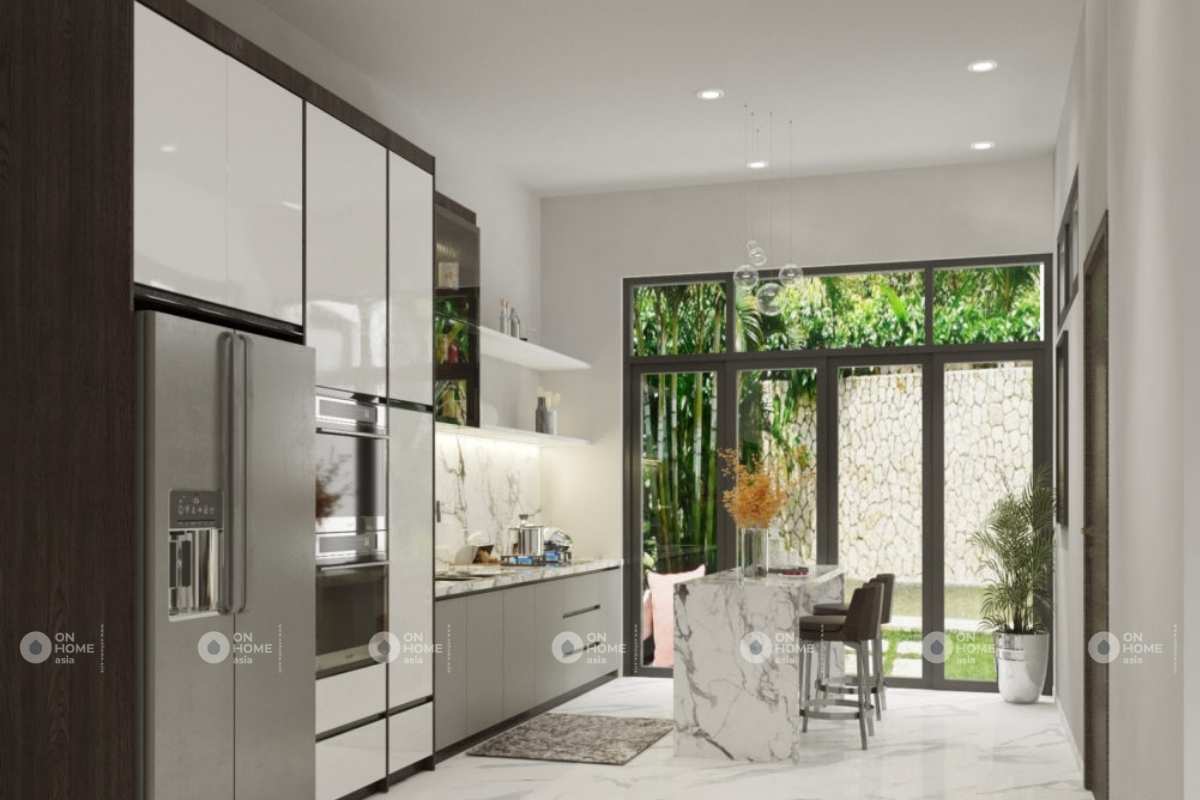 Phòng bếp nhà phố rộng rãi và thông thoáng