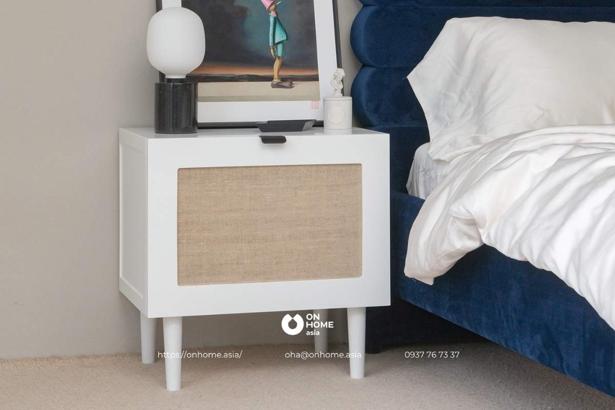 Tab đầu giường màu trắng phong cách Bắc Âu