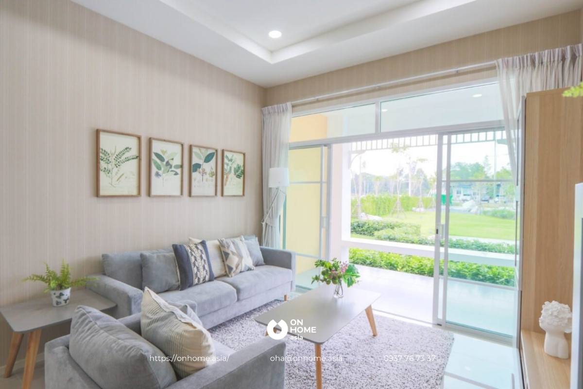 Không gian phòng khách rộng rãi, thông thoáng