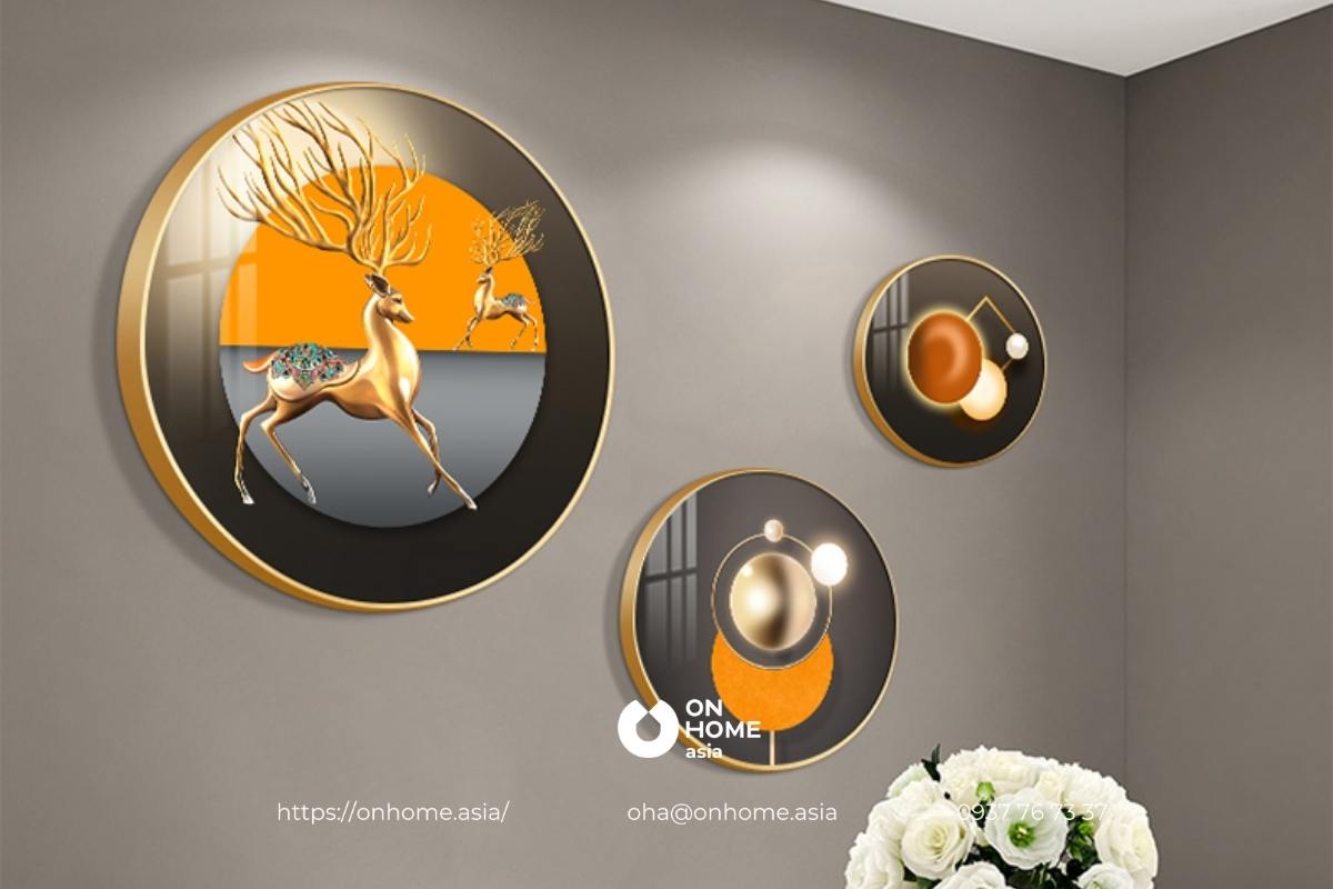 Bộ tranh con hươu treo bàn ăn hiện đại