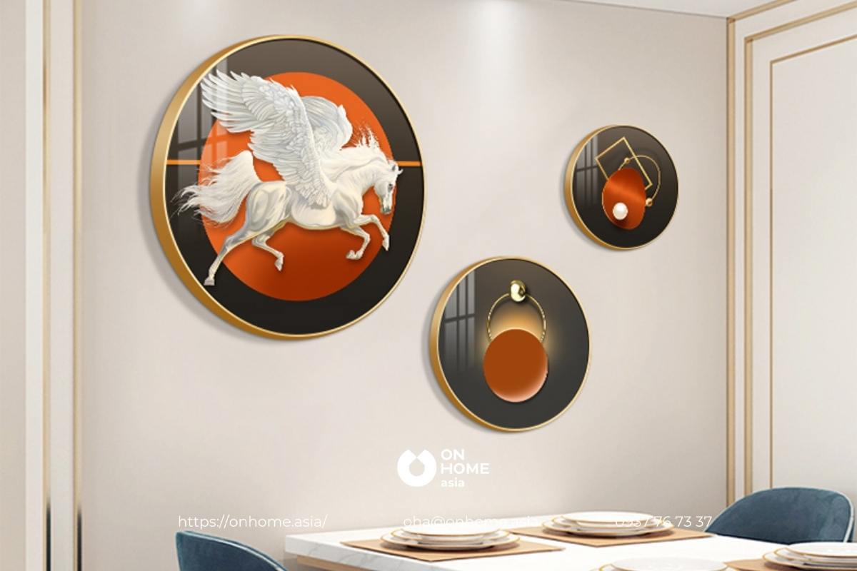 Tranh con ngựa treo phòng ăn