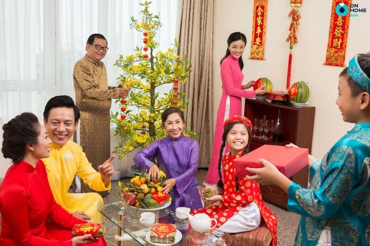 Người xông đất có ảnh hưởng lớn đến sự hưng thịnh của gia đình