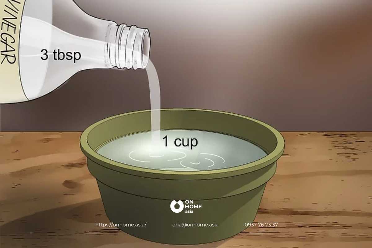 Pha giấm với nước