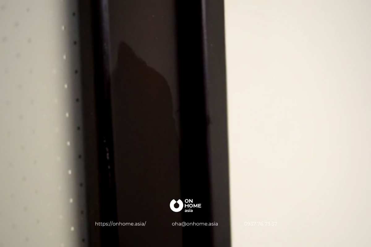 Lau sạch bụi bẩn