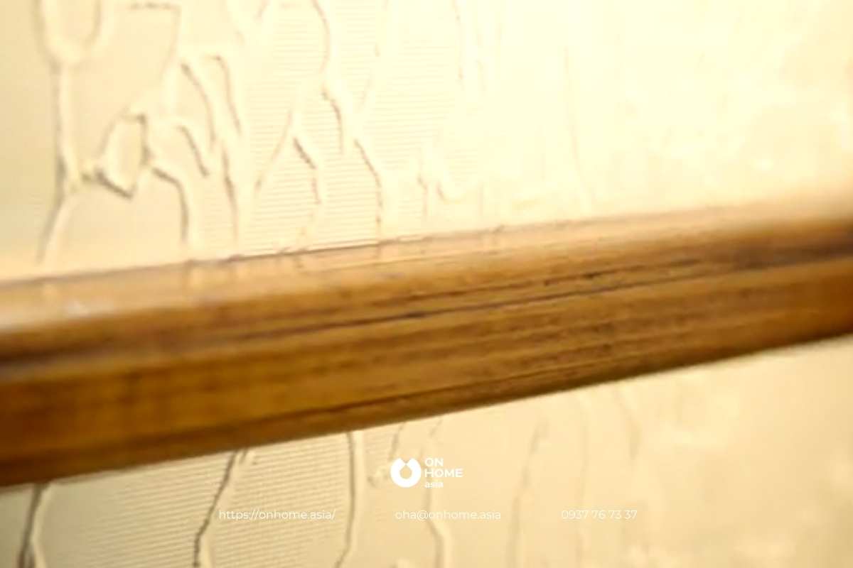 Đánh bóng bằng dầu chanh