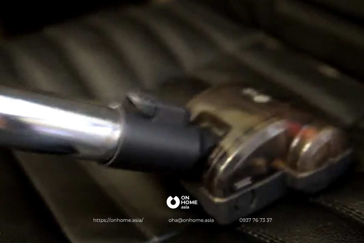 Hút bụi đồ nội thất