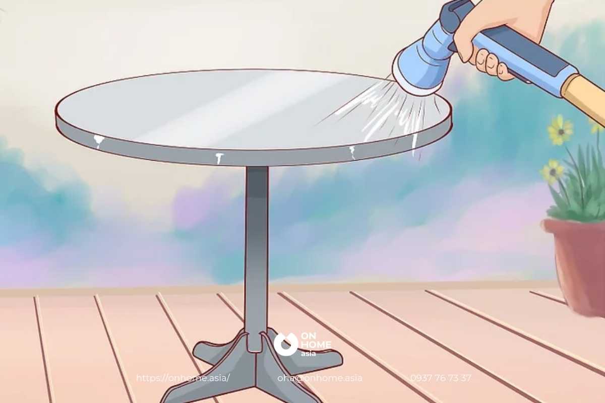 Rửa sạch đồ nội thất kim  loại